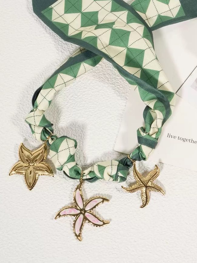 Geometric Starfish Charm Scarf Necklace – Green